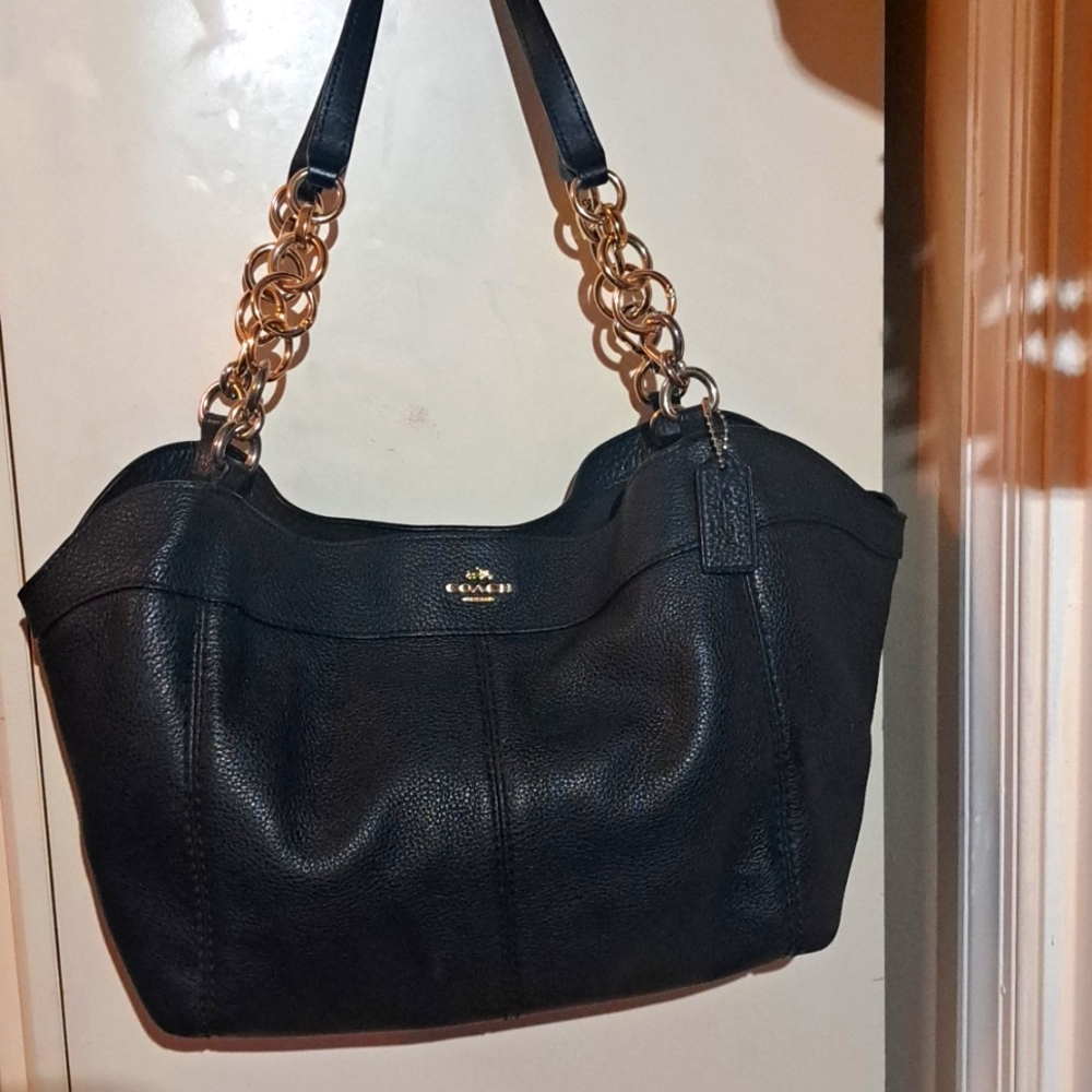 Coach Lexy Black Leather Shoulder Bag with Gold Hardware Excellent Condition